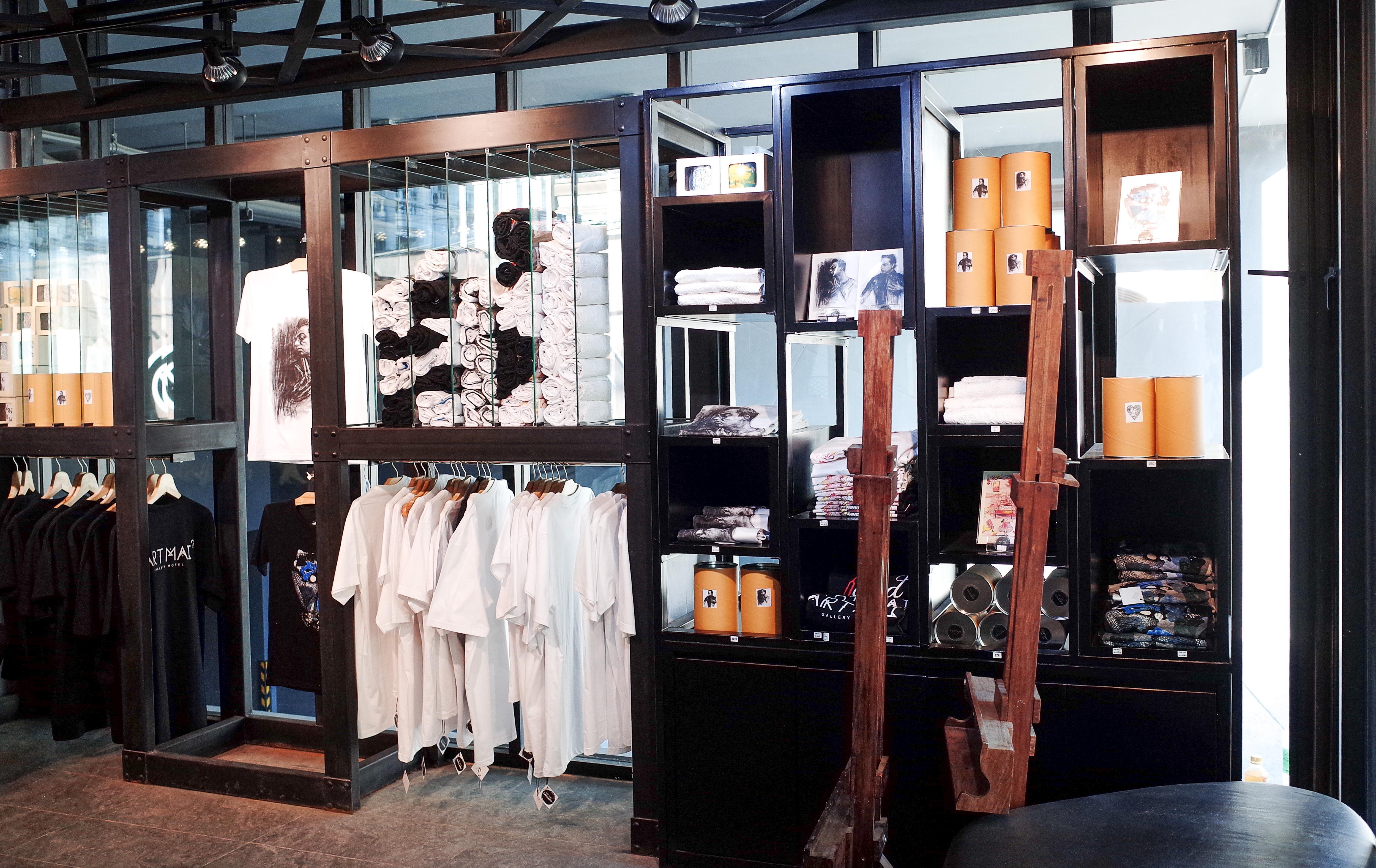 Art Mai Gallery Nimman Hotel Chiang Mai Exterior photo The gift shop at the Chengdu Research Base of Giant Panda Breeding